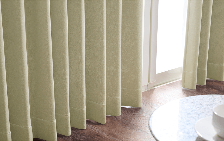 シャンパンベージュ