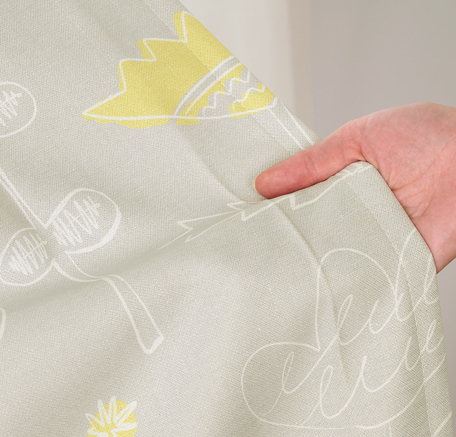 北欧インテリアに！手書き風の花柄がおしゃれな1・2遮光カーテン　D-1169