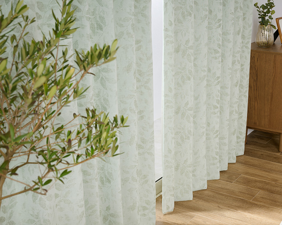 ニュアンス感がおしゃれ！リーフ柄のジャガード織 1級遮光カーテン X2401