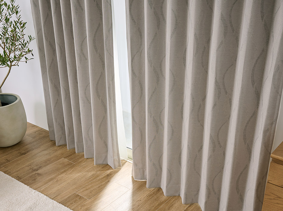モダンなウェーブ柄 上品なジャガード織の1級遮光カーテン X2402