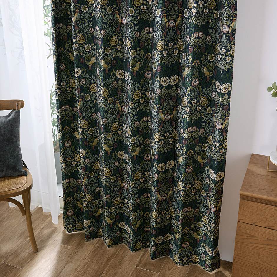 英国調の草花と鳥が優雅に彩る｜高級ジャガード織 1級遮光カーテン 5413