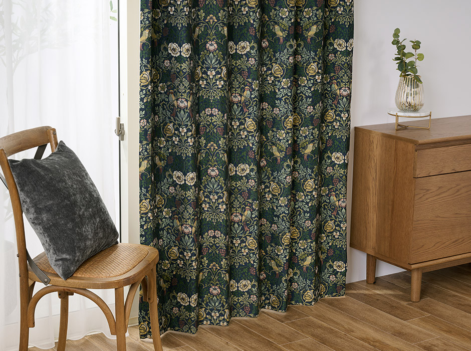 英国調の草花と鳥が優雅に彩る｜高級ジャガード織 1級遮光カーテン 5413