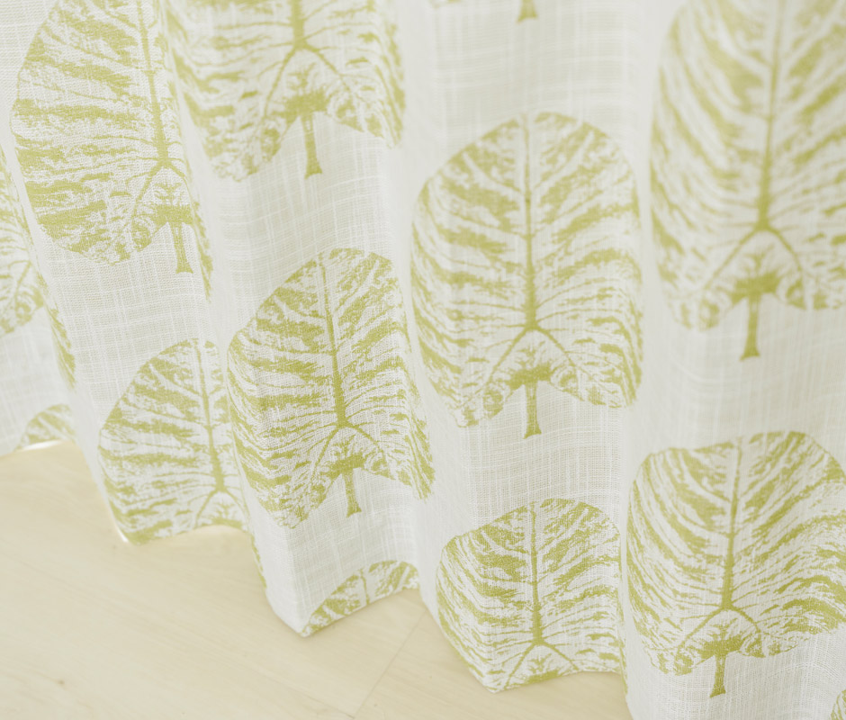 裏地付き３級遮光カーテン　D-1194