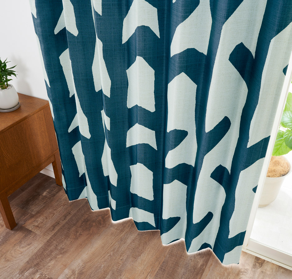 【1級遮光カーテン】北欧モダンな木立柄プリント コダチ（D-1195)