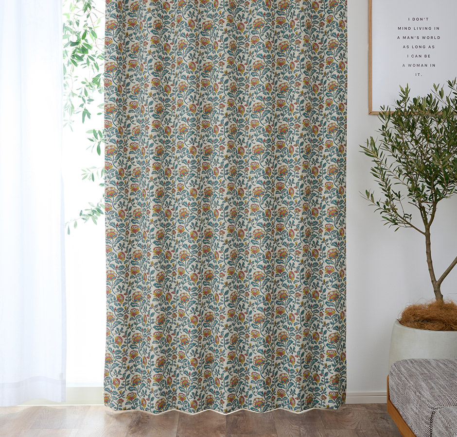 ヨーロッパ風のエレガントな花柄が目を引く1級遮光カーテン　ルトレ（D-1195)