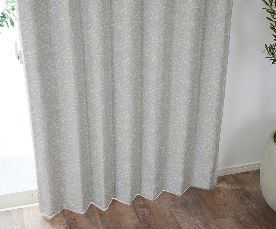 北欧モダンな小鳥と花柄の1級遮光カーテン ラッシュ（D-1195)