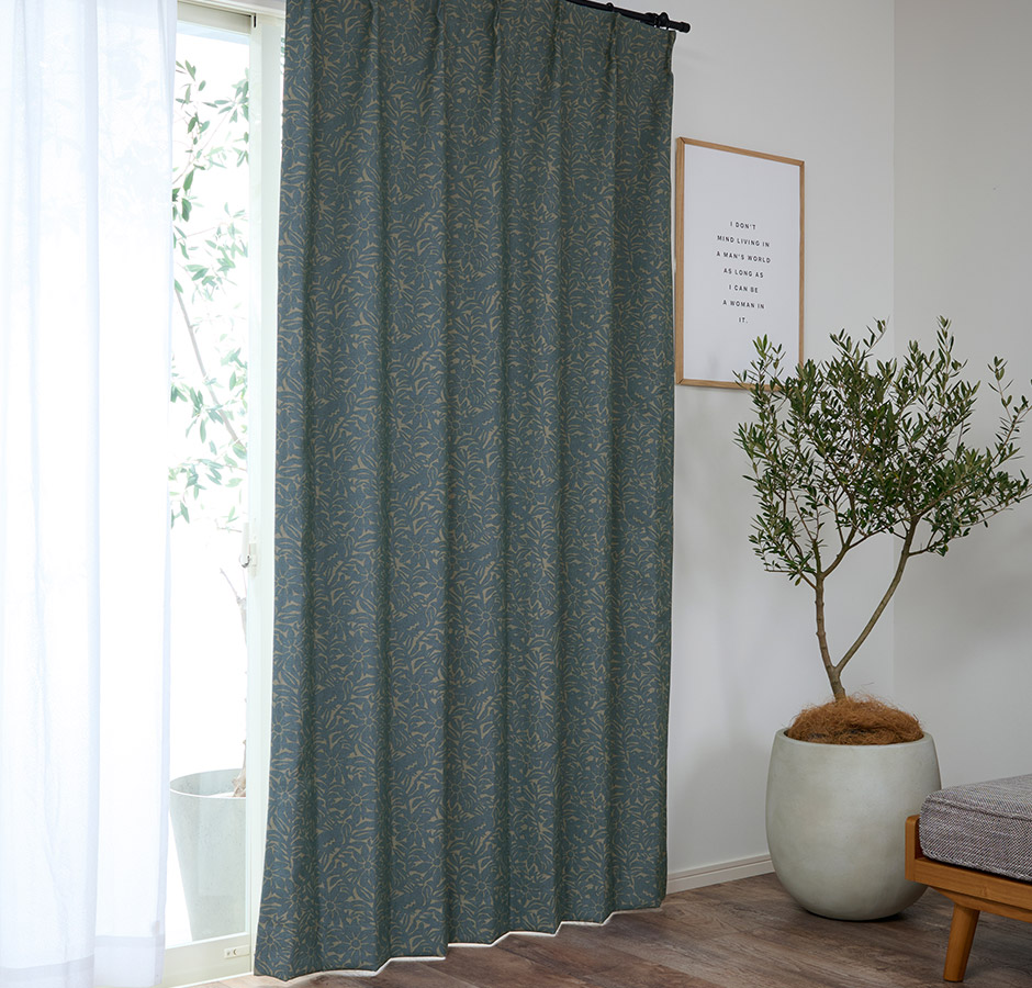 北欧モダンな小鳥と花柄の1級遮光カーテン ラッシュ（D-1195)