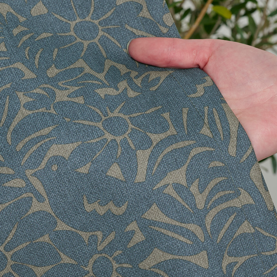 北欧モダンな小鳥と花柄の1級遮光カーテン ラッシュ（D-1195)