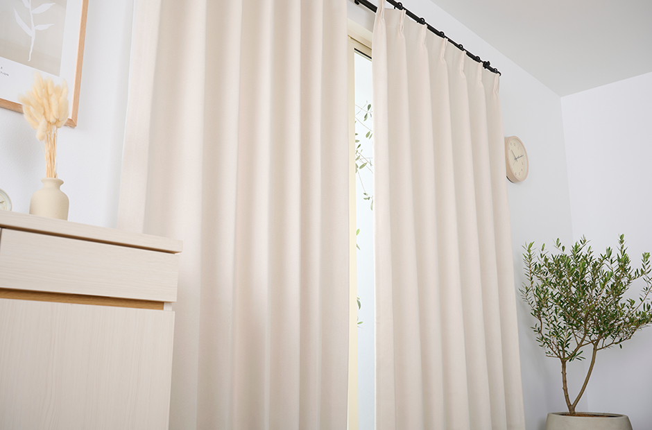 8色 スウェード調・ニュアンスカラーの1・2級遮光防炎カーテン アンズ