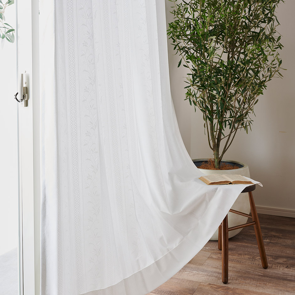 帝人「涼しや(R)」を使用！ストライプ柄がおしゃれな遮熱・遮像レースカーテン　L-1256