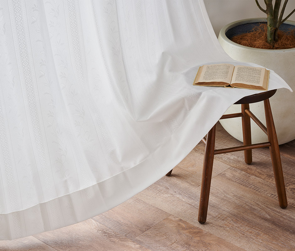 帝人「涼しや(R)」を使用！ストライプ柄がおしゃれな遮熱・遮像レースカーテン　L-1256