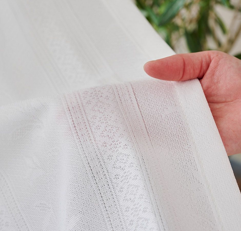 帝人「涼しや(R)」を使用！ストライプ柄がおしゃれな遮熱・遮像レースカーテン　L-1256