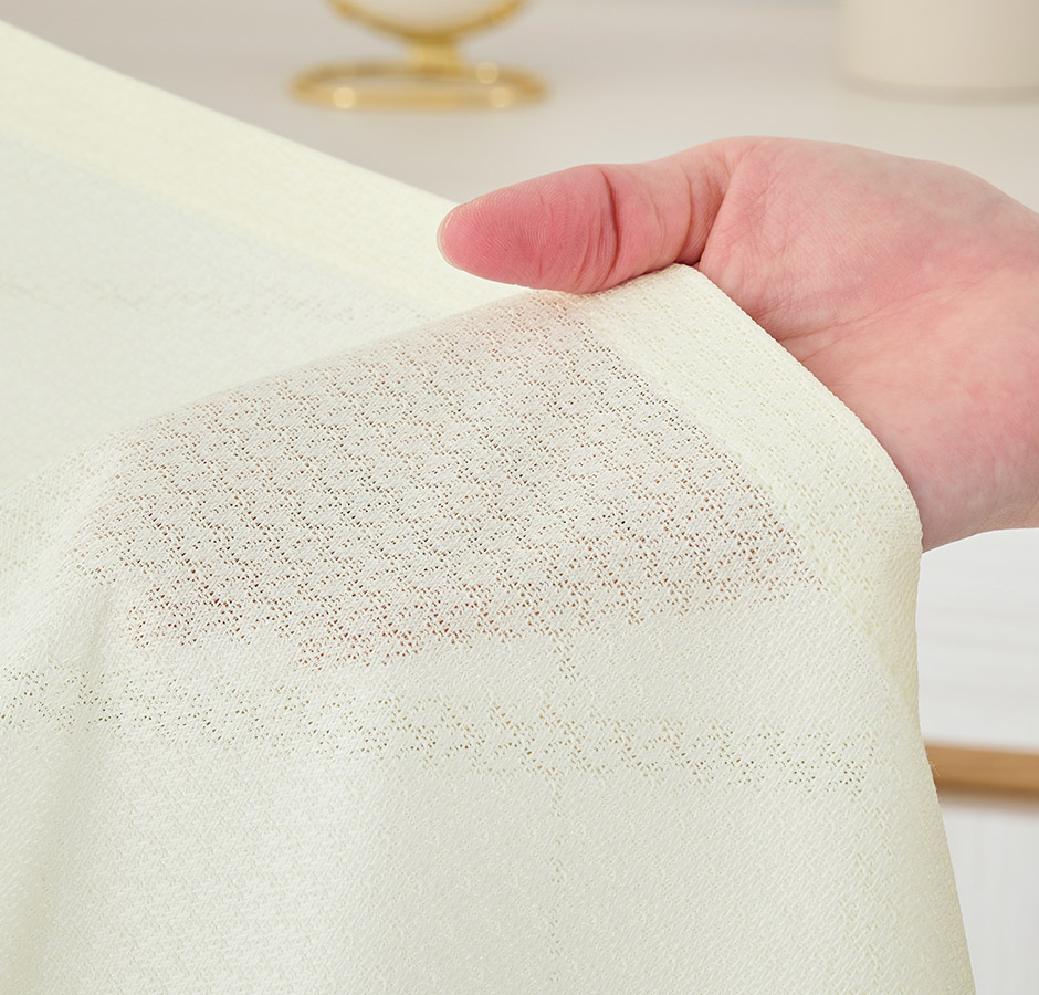 帝人「涼しや(R)」を使用した遮熱・遮像・UVカット・防炎レースカーテン L-1254