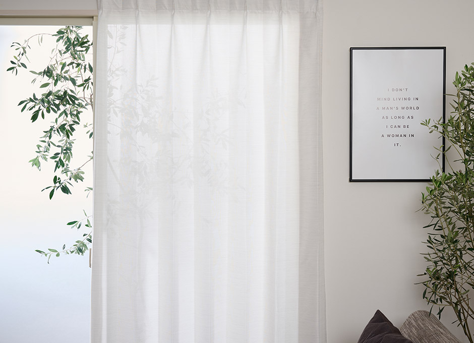 帝人「涼しや(R)」を使用！かすれ調デザインの遮熱・遮像レースカーテン　L-1255