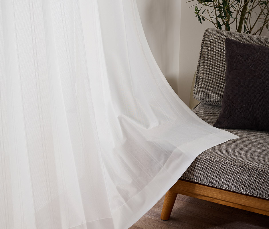 帝人「涼しや(R)」を使用！ストライプ柄がおしゃれな遮熱・遮像レースカーテン　L-1256