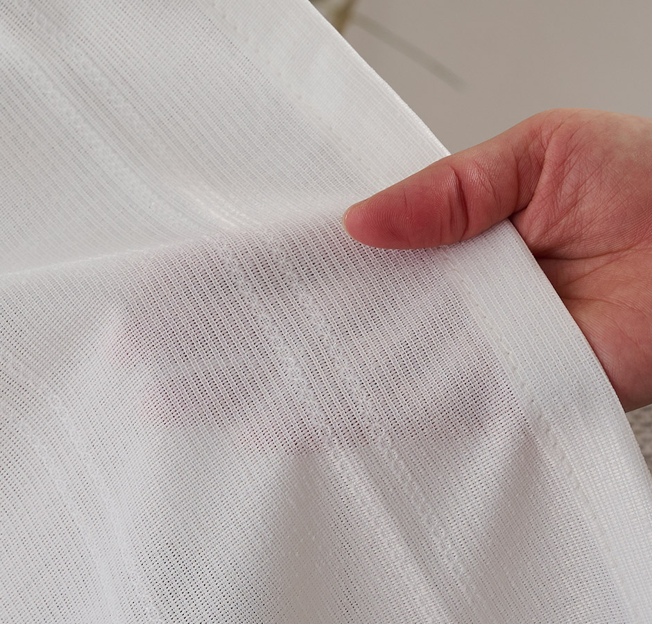 帝人「涼しや(R)」を使用！ストライプ柄がおしゃれな遮熱・遮像レースカーテン　L-1256