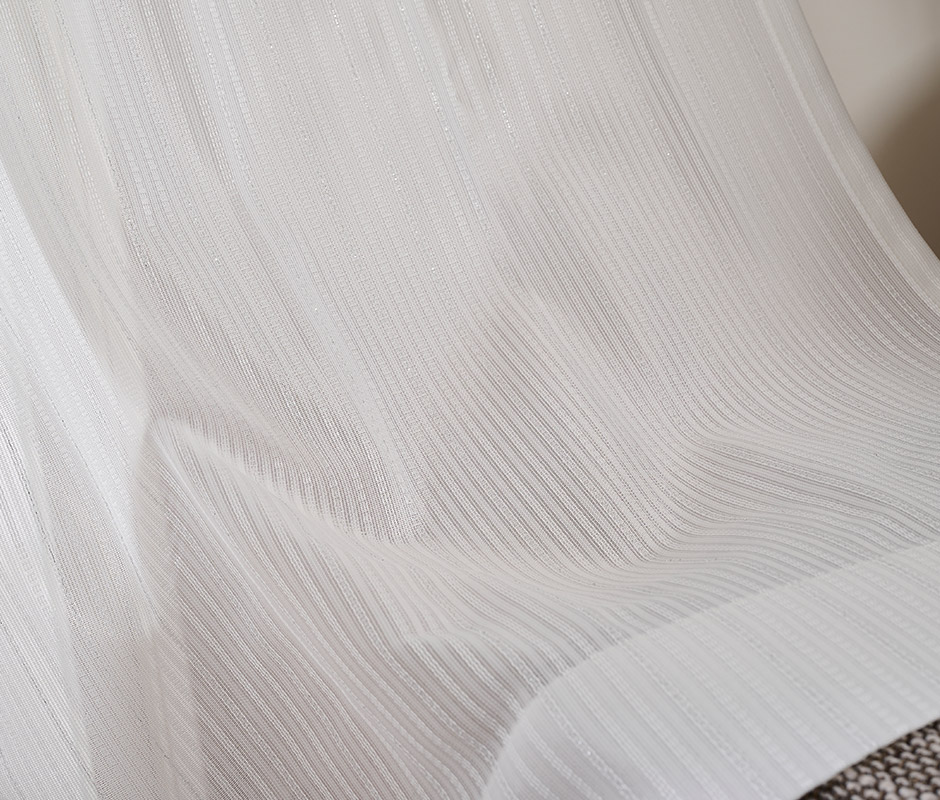  帝人「エコペット」を使用！すっきとしたストライプ柄のレースカーテン　L-1257