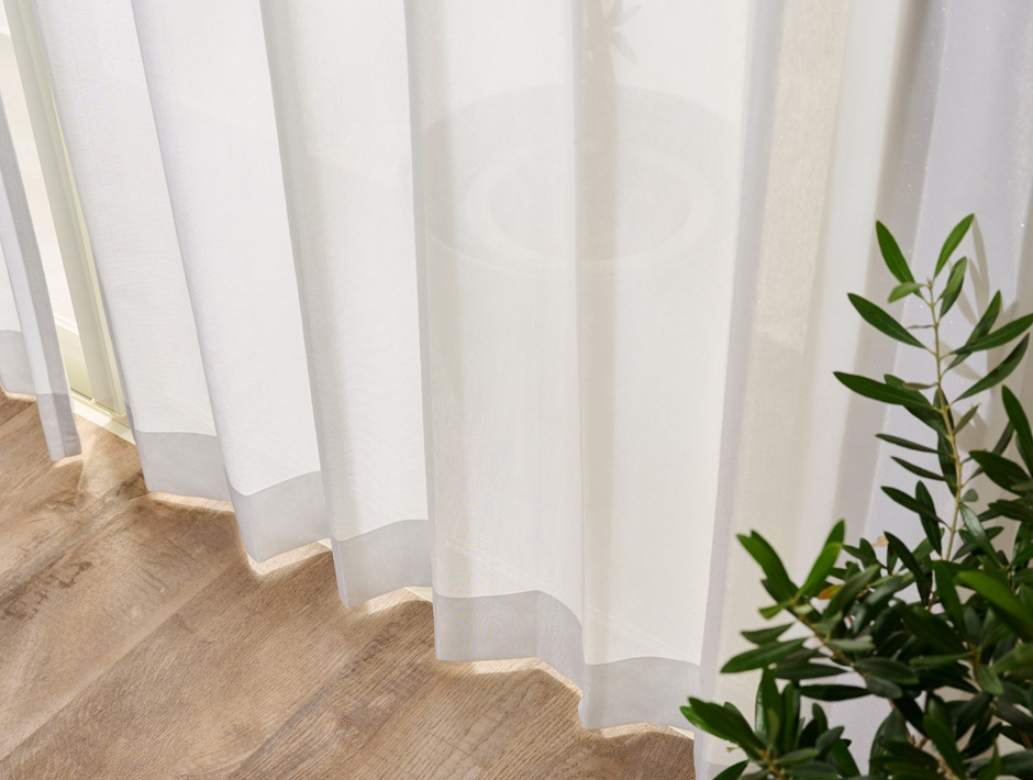 きらめくラメがおしゃれな採光・遮熱・遮像・UVカットレースカーテン L-1259