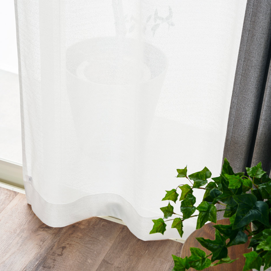 消臭加工技術「トリプルフレッシュII」を施した防炎シアーレースカーテン U9424