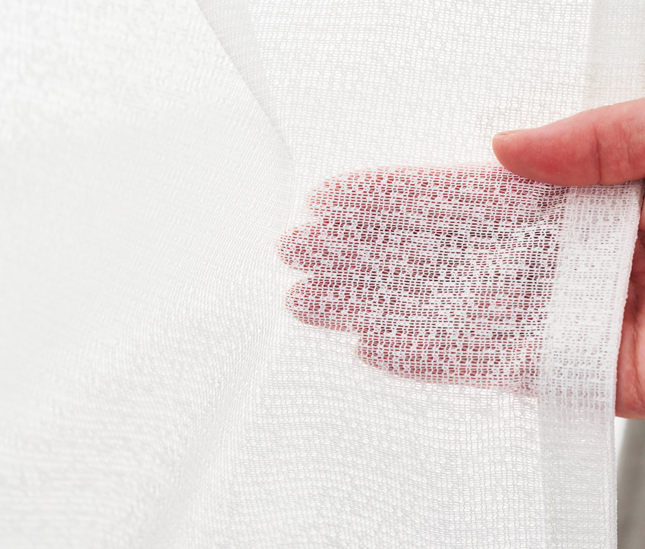 消臭加工技術「トリプルフレッシュII」を施した防炎シアーレースカーテン U9424