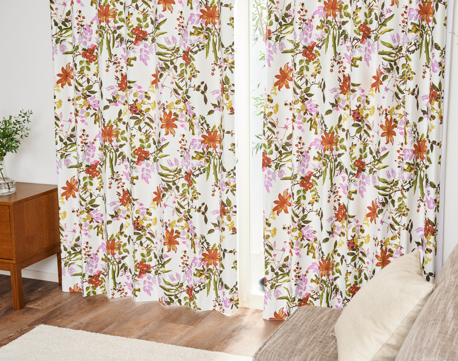 2級遮光カーテン（D-1621)