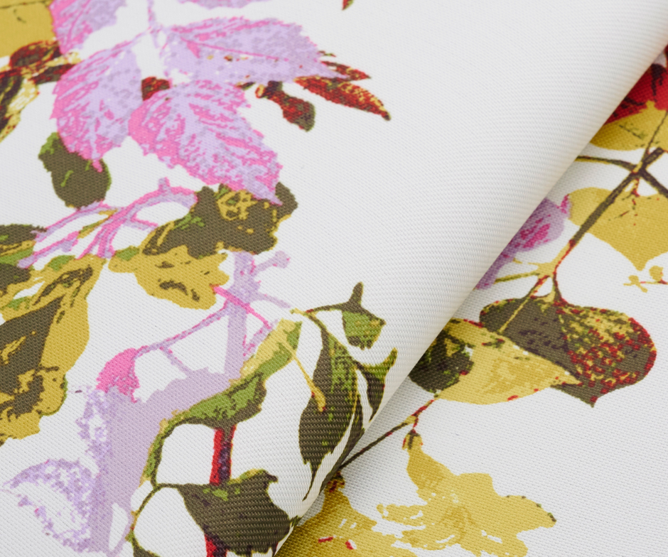 2級遮光カーテン（D-1621)