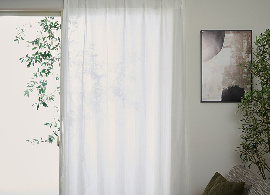 きらめくラメがおしゃれな採光・遮熱・遮像・UVカットレースカーテン L-1259