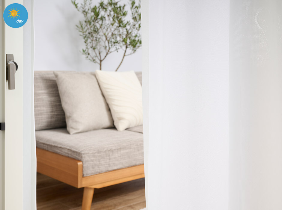 節電対策に！高い遮熱効果と外から見えにくいおしゃれなシームレスレースカーテン L-1217