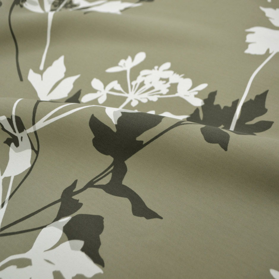 2級遮光カーテン　2323