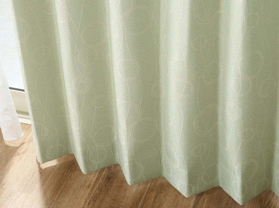 北欧ナチュラルな手書き風のサークル柄がおしゃれな3級遮光防炎カーテン　FP6111