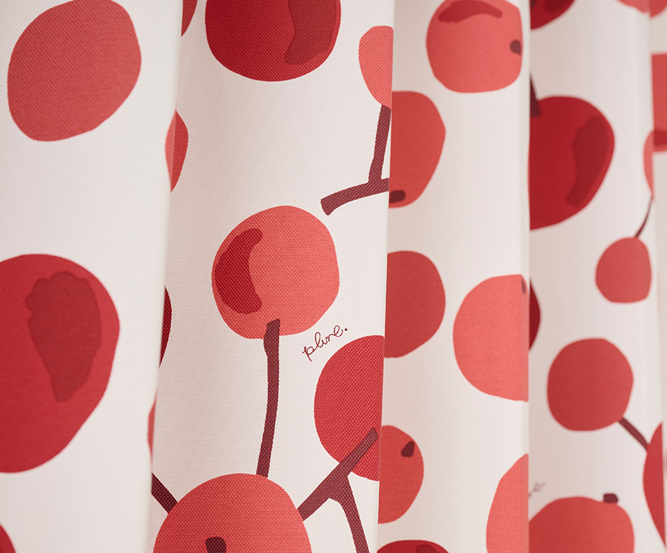 北欧テイストの木の実モチーフがかわいい2級遮光カーテン　大きな木の実（D-8009）