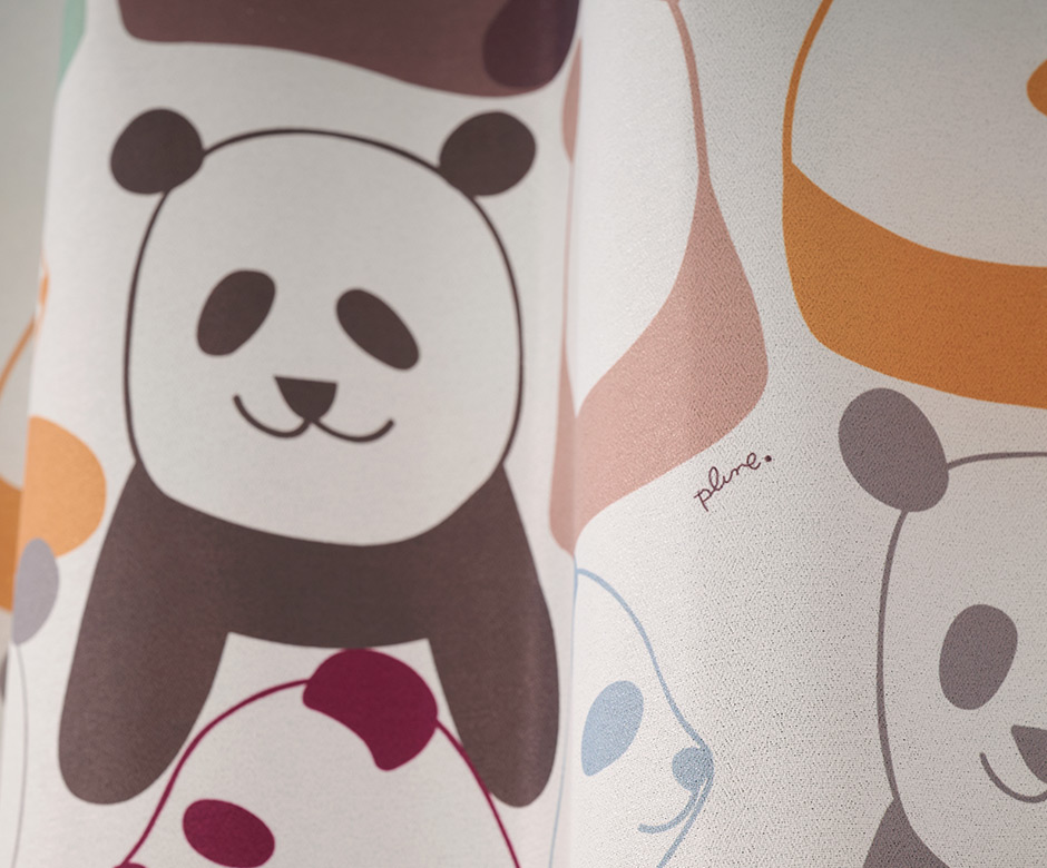 かわいいパンダ柄！子供部屋におすすめの2級遮光カーテン　panda（D-8009）