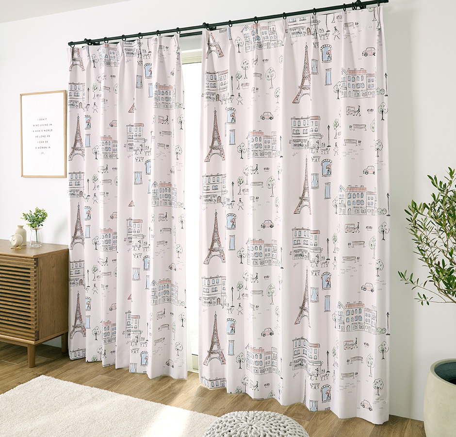 手書き風のパリの街並みがロマンティックな2級遮光カーテン　パリの絵（D-8009）