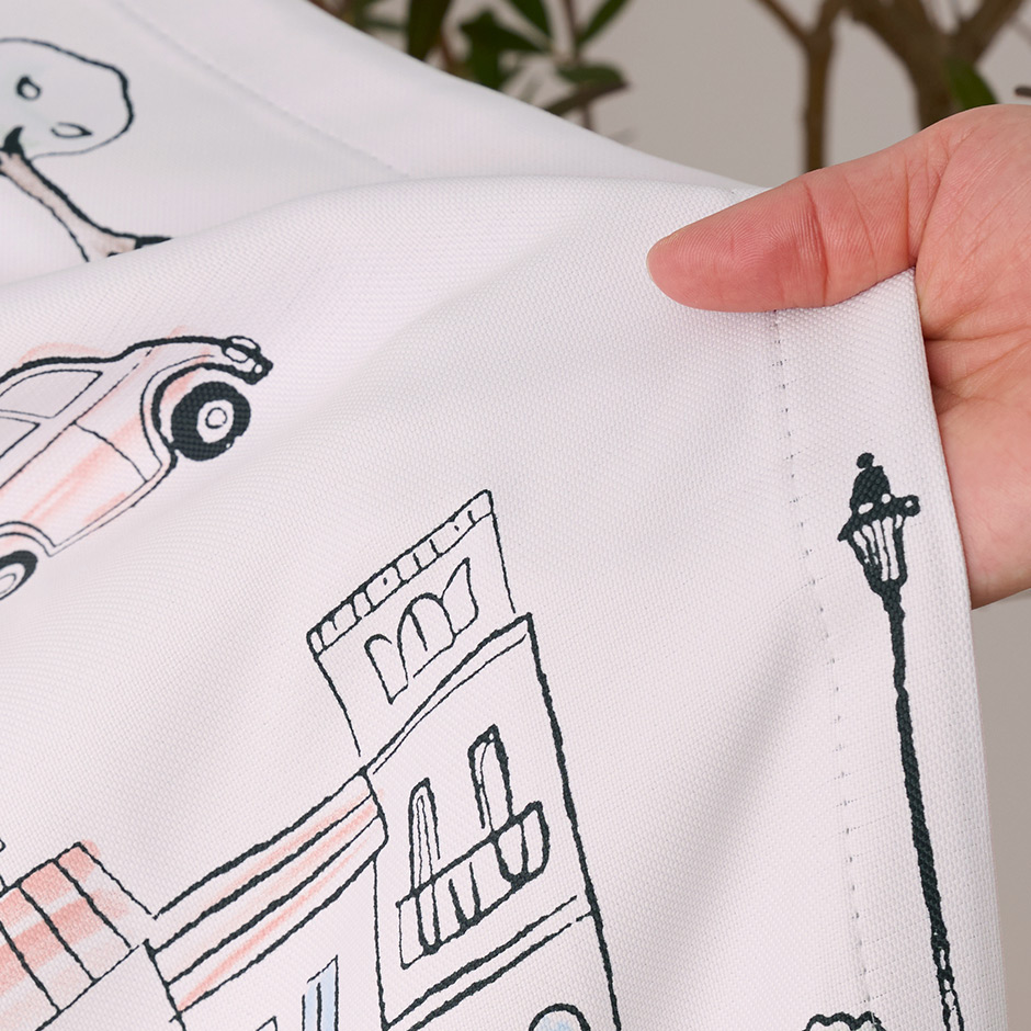 手書き風のパリの街並みがロマンティックな2級遮光カーテン　パリの絵（D-8009）