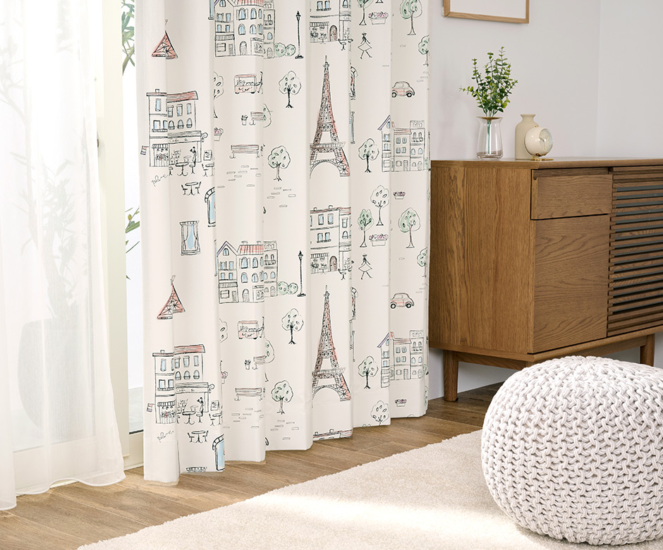 手書き風のパリの街並みがロマンティックな2級遮光カーテン　パリの絵（D-8009）