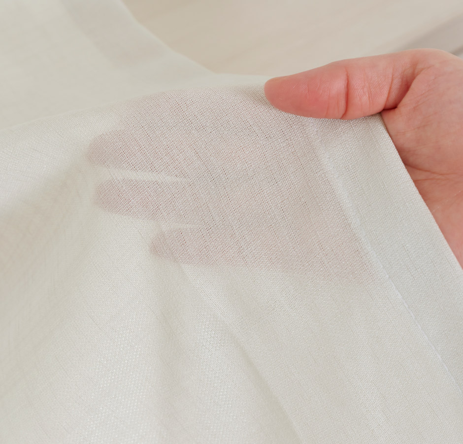 透け感があるのに外からはみえにくい高機能なリネン風シームレースカーテン CFE1293