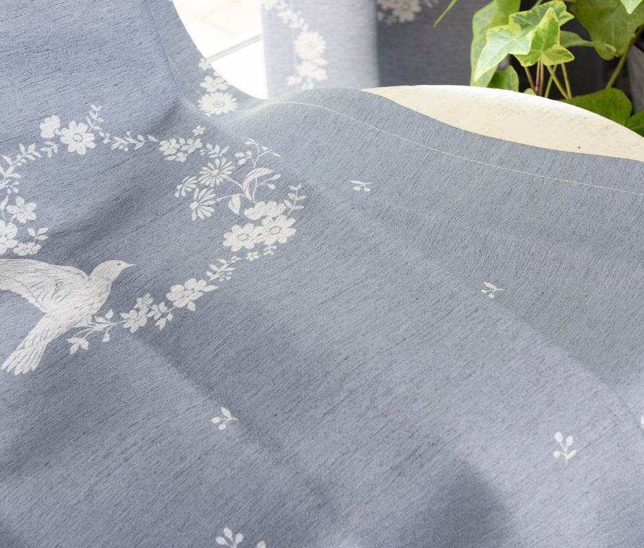 2級遮光カーテン　D-1108