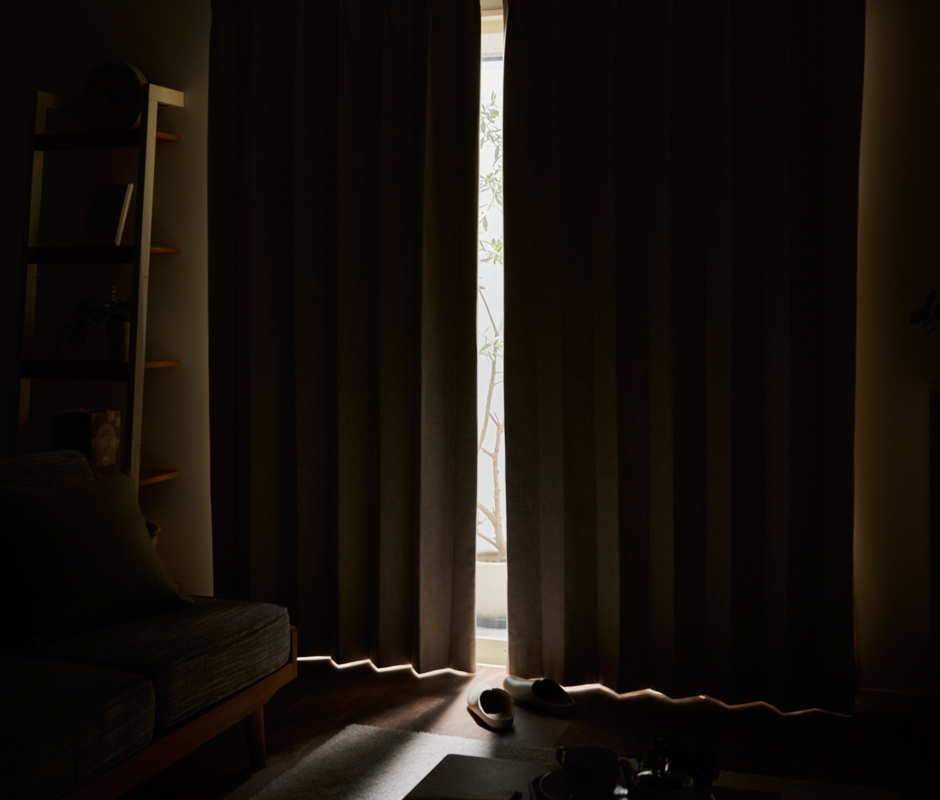 天然素材完全遮光カーテン　D-1152