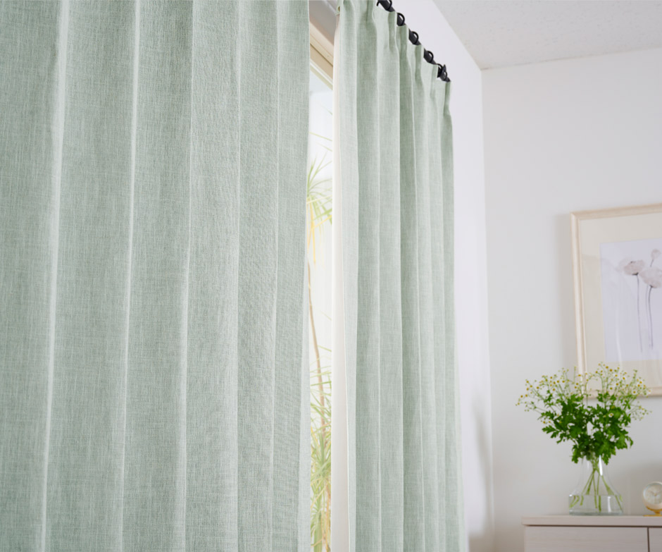 ナチュラルな風合いのおしゃれな完全遮光カーテン YH2019E