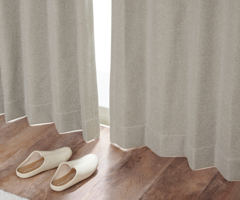 大人のグレイッシュカラーが魅力の完全遮光カーテン　330