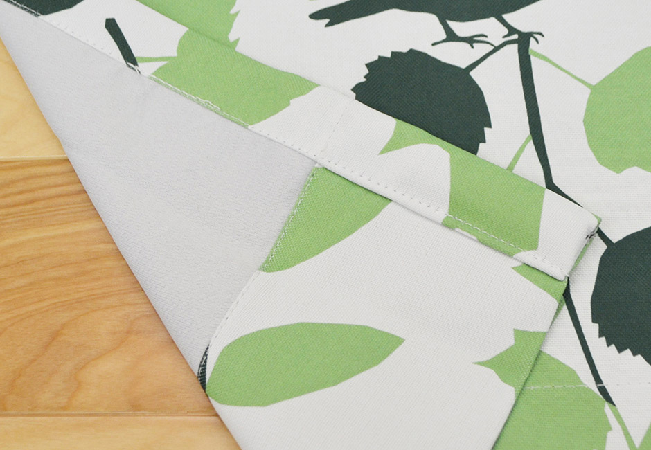 かわいい小鳥とリーフ柄の2級遮光カーテン　BIRDS11078