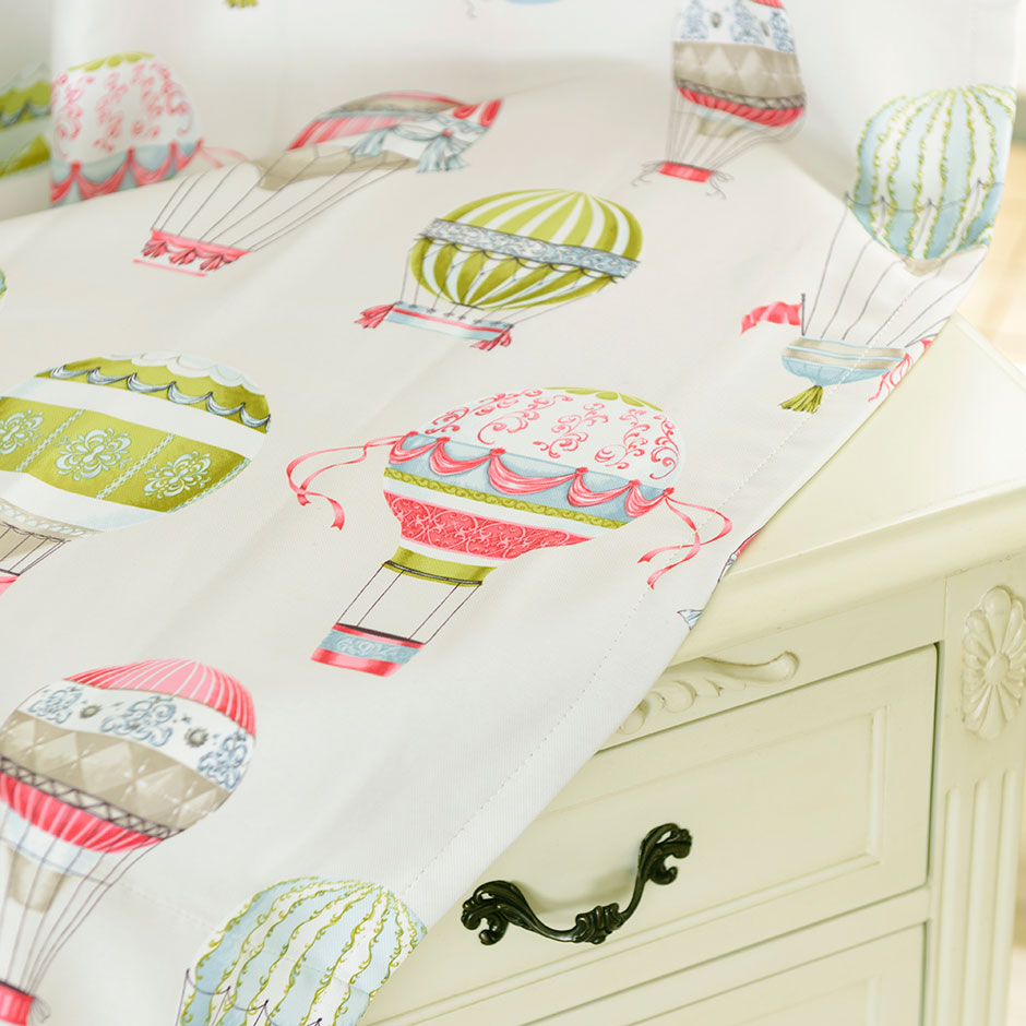 3級遮光カーテン　D-1180