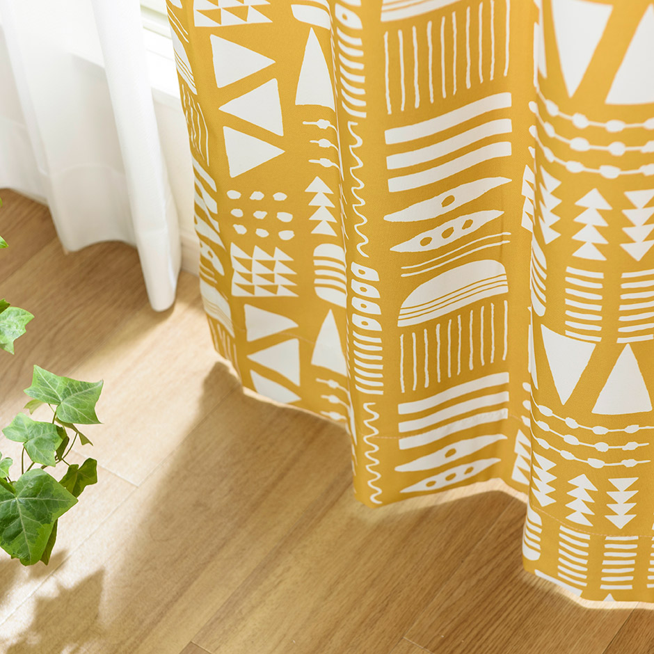 北欧テイストな幾何柄の2級遮光カーテン　KIKA11078