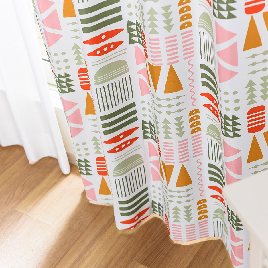 北欧テイストな幾何柄の2級遮光カーテン　KIKA11078