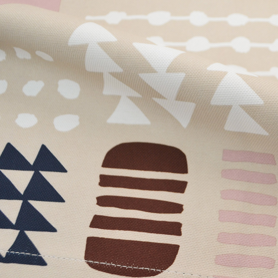 北欧テイストな幾何柄の2級遮光カーテン　KIKA11078