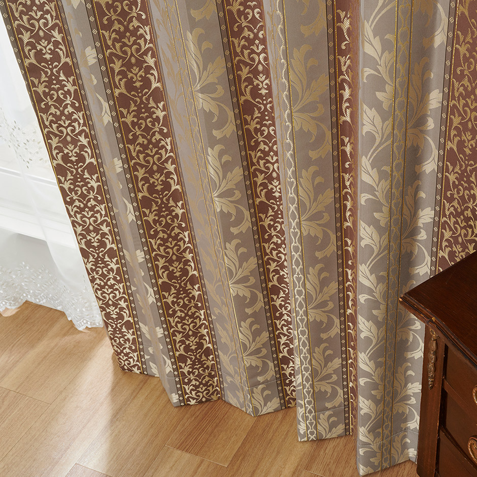 ストライプとダマスク柄のジャガード織裏地付き2級遮光カーテン　5394