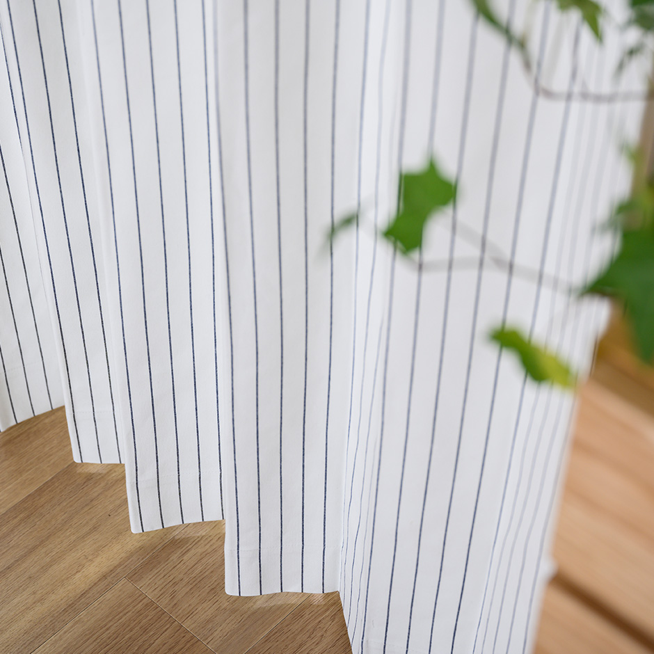 完全遮光カーテン　Nストライプ