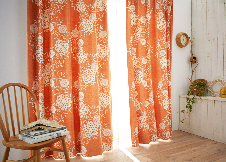 2級遮光カーテン　ハナカザリ（D-1196）