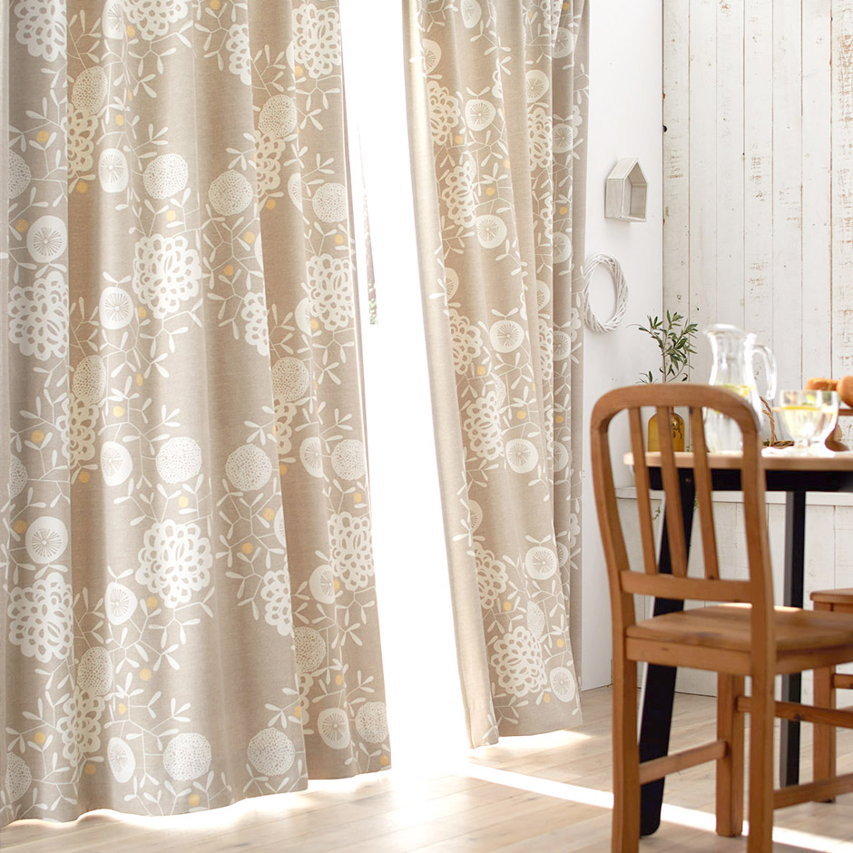 2級遮光カーテン　ハナカザリ（D-1196）