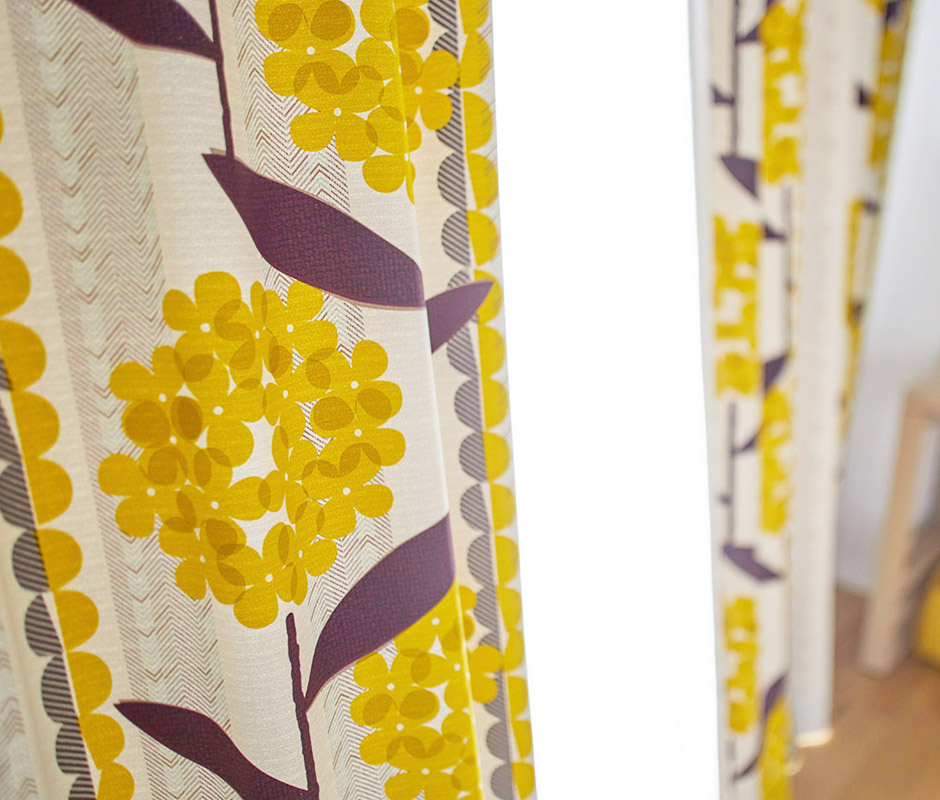 2級遮光カーテン　ケイランサス（D-1196）